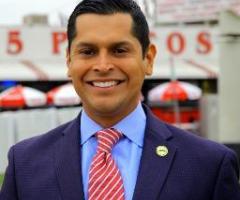 Miguel Santiago photo